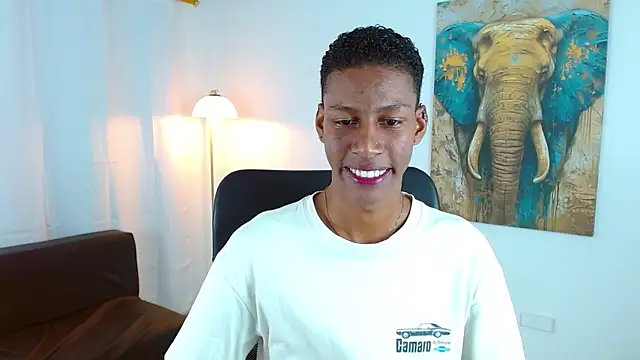 Snapshot of maiki18_ chatting on 12-03-25, 08:40 maiki18 online show from 12-03-25, 08:40