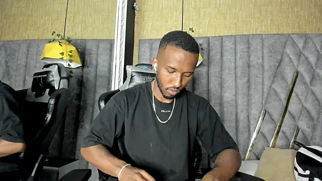 JamesParck online show from 03-18-26, 10:57