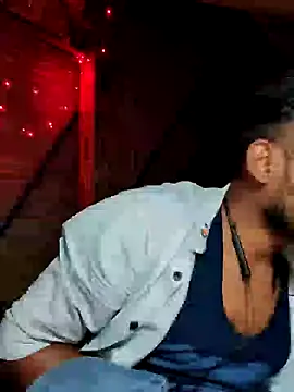 Snapshot of rayhan085 chatting on 02-15-25, 02:55 rayhan085 online show from 02-15-25, 02:55