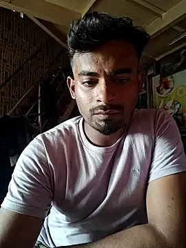 Snapshot of rayhan085 chatting on 09-19-25, 10:49 rayhan085 online show from 09-19-25, 10:49