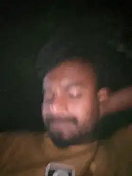 Snapshot of rayhan085 chatting on 10-25-25, 04:13 rayhan085 online show from 10-25-25, 04:13