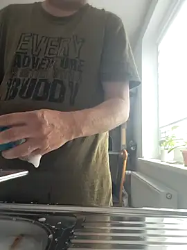 Snapshot of ShyBoy1982 chatting on 09-30-25, 11:04 ShyBoy1982 online show from 09-30-25, 11:04