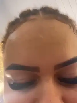 Snapshot of Lolacavalona chatting on 01-15-25, 05:08 Lolacavalona online show from 01-15-25, 05:08