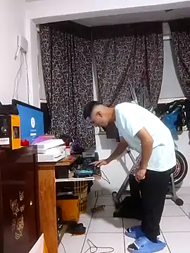 Snapshot of jperezofficial1 chatting on 11-12-25, 03:51 jperezofficial1 online show from 11-12-25, 03:51