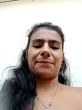 Snapshot of Leslly_ chatting on 12-21-24, 04:03 Leslly online show from 12-21-24, 04:03