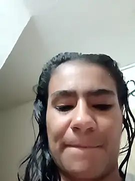 Snapshot of Leslly_ chatting on 01-03-25, 12:30 Leslly online show from 01-03-25, 12:30