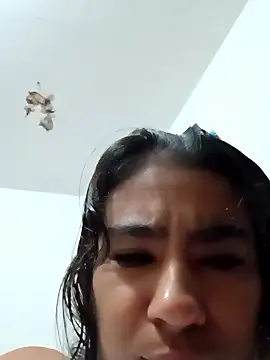 Snapshot of Leslly_ chatting on 02-01-25, 11:32 Leslly online show from 02-01-25, 11:32