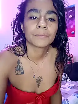 Snapshot of Leslly_ chatting on 02-15-25, 06:44 Leslly online show from 02-15-25, 06:44
