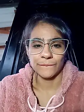 Leslly  online show from 04-08-26, 11:43