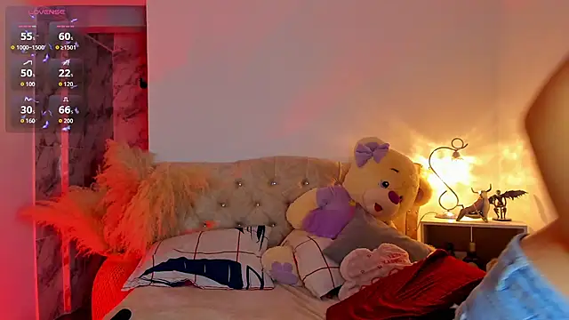 Sarahballiston  online show from 03-12-26, 01:45