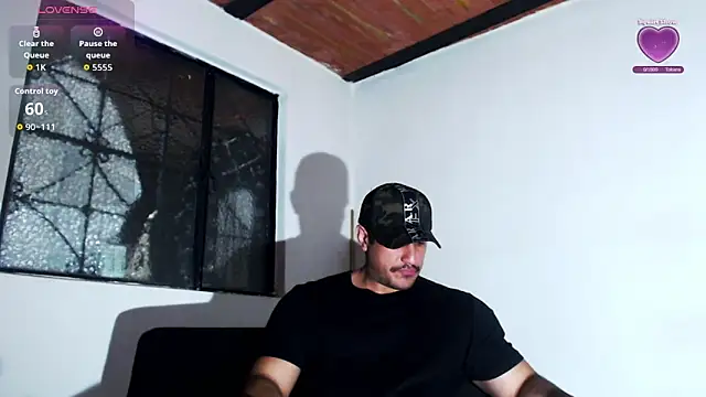 Snapshot of willian_m777 chatting on 06-25-26, 04:23 willian m777 online show from 06-25-26, 04:23