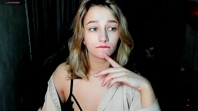 Sinty Noria online show from 02-19-25, 01:08