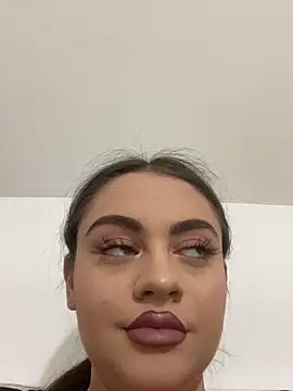 ayshalove online show from 02-20-25, 06:13