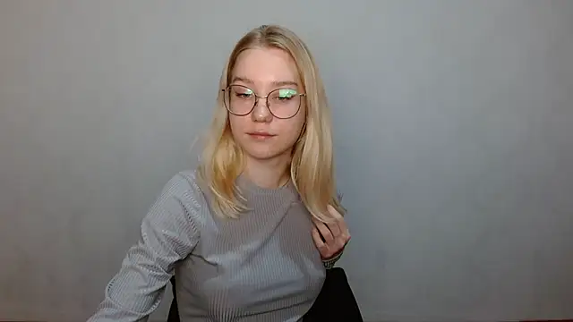 Snapshot of cindi_hot chatting on 12-03-24, 11:44 cindi hot online show from 12-03-24, 11:44