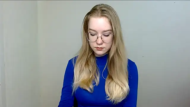 cindi hot online show from 05-03-26, 10:21