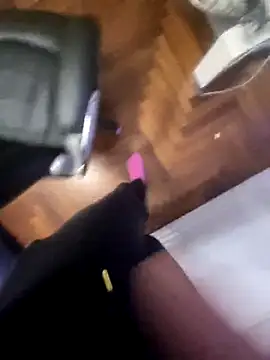 Snapshot of 1ninefellababy chatting on 12-17-25, 05:08 1ninefellababy online show from 12-17-25, 05:08