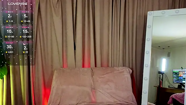 Snapshot of SusieMorris chatting on 02-19-25, 05:27 SusieMorris online show from 02-19-25, 05:27