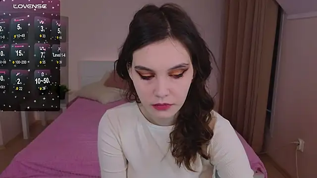 Snapshot of SusieMorris chatting on 02-28-25, 01:15 SusieMorris online show from 02-28-25, 01:15