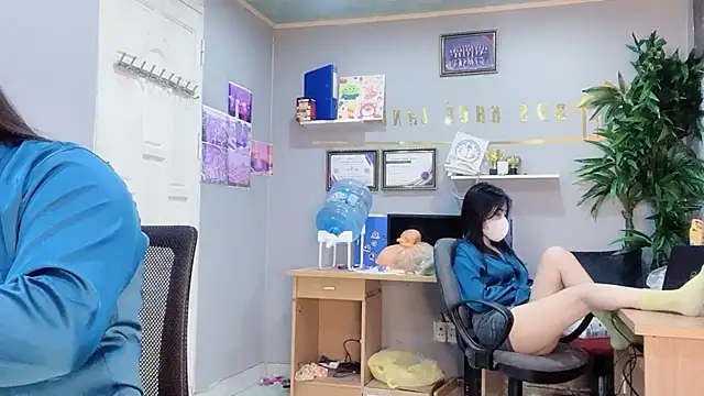 Snapshot of Bamboo_Swetie chatting on 12-21-24, 07:03 Bamboo Swetie online show from 12-21-24, 07:03