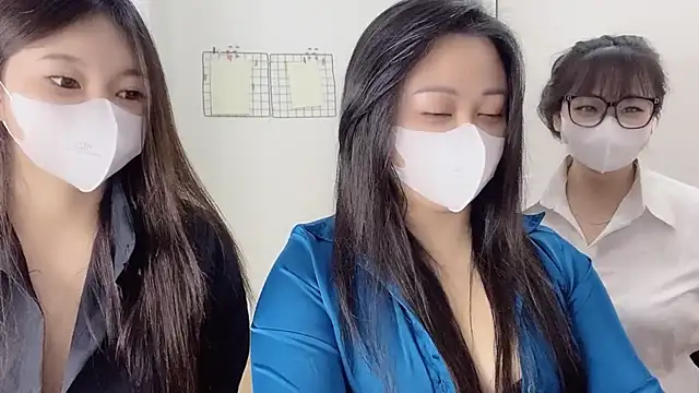 Snapshot of Bamboo_Swetie chatting on 12-16-25, 03:28 Bamboo Swetie online show from 12-16-25, 03:28