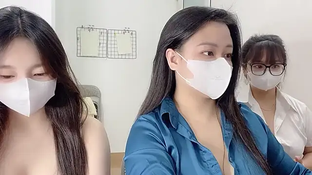 Snapshot of Bamboo_Swetie chatting on 12-20-25, 03:08 Bamboo Swetie online show from 12-20-25, 03:08