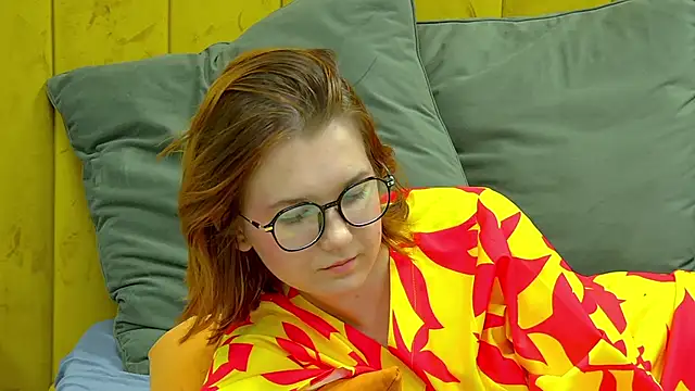 LessySmith online show from 09-21-25, 04:36