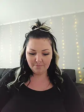 -BonnieBlack- online show from 03-12-26, 07:14