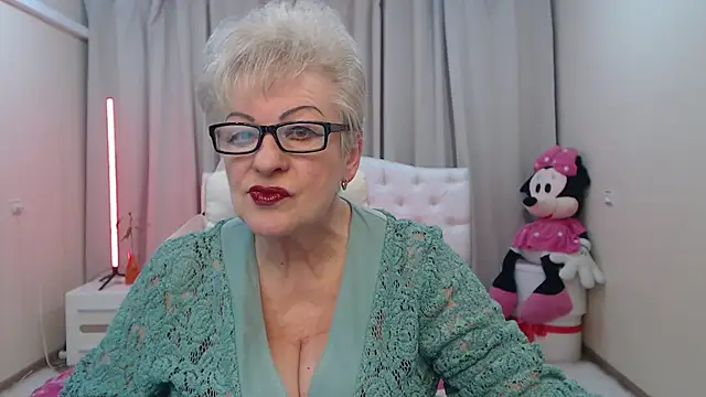 KayleSmoll online show from 04-24-26, 06:43