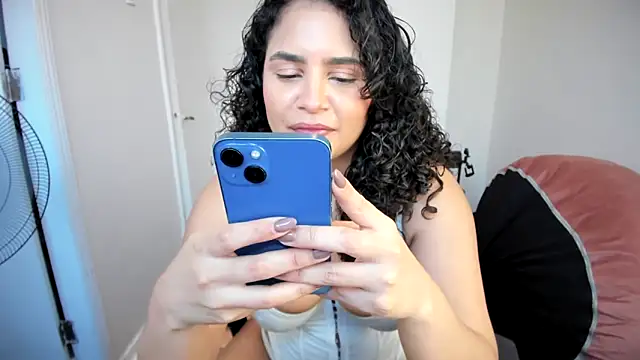 cinnamon rosa online show from 02-27-25, 10:31