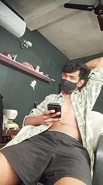 Snapshot of richardjames95 chatting on 01-16-26, 08:02 richardjames95 online show from 01-16-26, 08:02