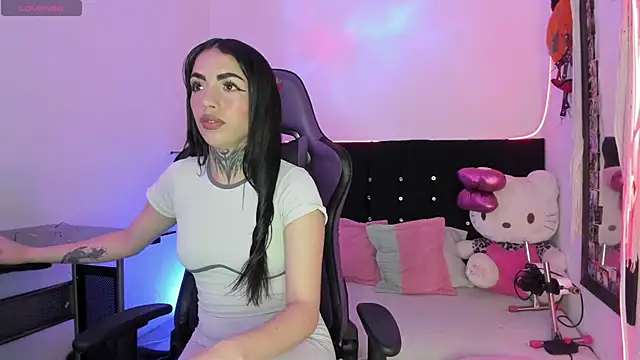 Snapshot of Alice_ch1 chatting on 02-07-26, 07:50 Alice ch1 online show from 02-07-26, 07:50