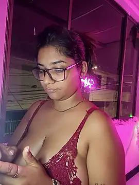 Snapshot of Sofythom1 chatting on 12-03-24, 03:41 Sofythom1 online show from 12-03-24, 03:41