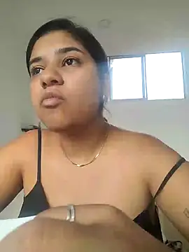 Snapshot of Sofythom1 chatting on 01-17-25, 09:17 Sofythom1 online show from 01-17-25, 09:17