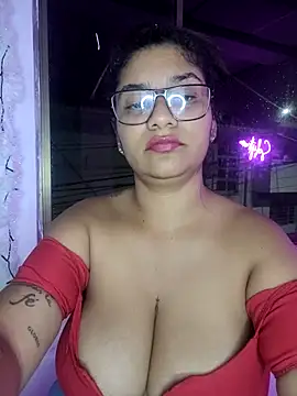 Snapshot of Sofythom1 chatting on 02-14-25, 03:11 Sofythom1 online show from 02-14-25, 03:11