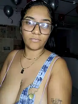 Snapshot of Sofythom1 chatting on 02-26-25, 01:53 Sofythom1 online show from 02-26-25, 01:53