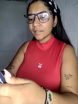 Snapshot of Sofythom1 chatting on 03-14-25, 12:10 Sofythom1 online show from 03-14-25, 12:10