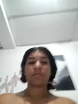 Snapshot of Sofythom1 chatting on 09-14-25, 02:00 Sofythom1 online show from 09-14-25, 02:00