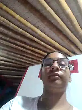 Snapshot of Sofythom1 chatting on 10-07-25, 11:13 Sofythom1 online show from 10-07-25, 11:13