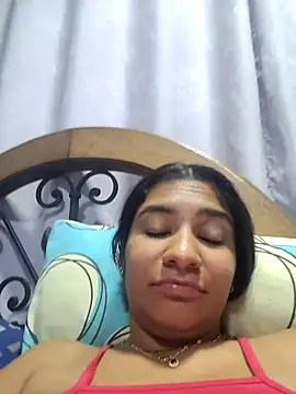 Snapshot of Sofythom1 chatting on 07-10-26, 06:17 Sofythom1 online show from 07-10-26, 06:17