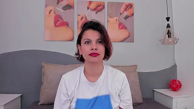 Snapshot of MarianaSanz chatting on 03-14-26, 01:27 MarianaSanz online show from 03-14-26, 01:27