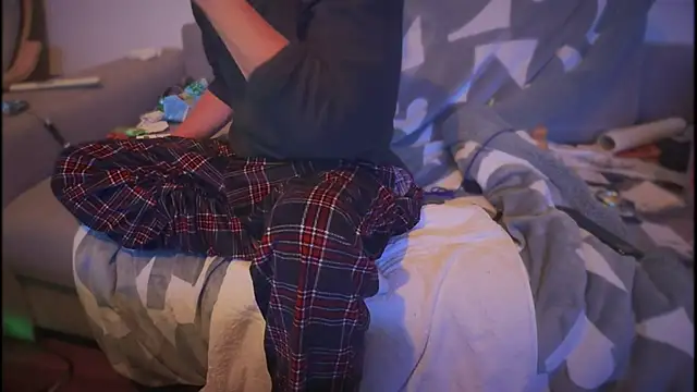 Snapshot of swissMen_DE chatting on 12-15-24, 04:29 swissMen DE online show from 12-15-24, 04:29