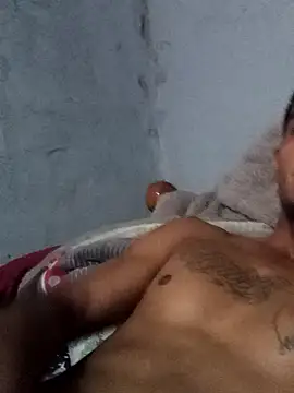 Snapshot of josevazk37 chatting on 07-10-26, 06:21 josevazk37 online show from 07-10-26, 06:21
