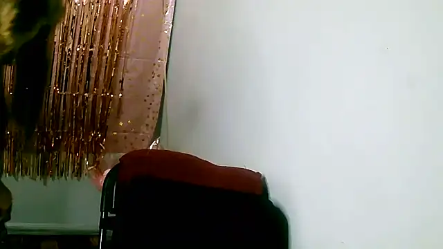 leona- online show from 04-23-26, 07:27