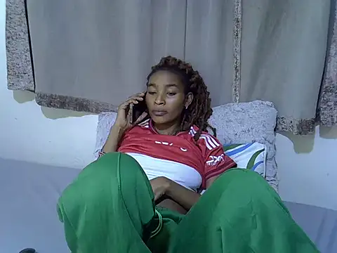 Snapshot of cute-alexis chatting on 02-06-25, 05:30 cute-alexis online show from 02-06-25, 05:30