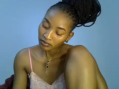 Snapshot of cute-alexis chatting on 10-26-25, 08:37 cute-alexis online show from 10-26-25, 08:37