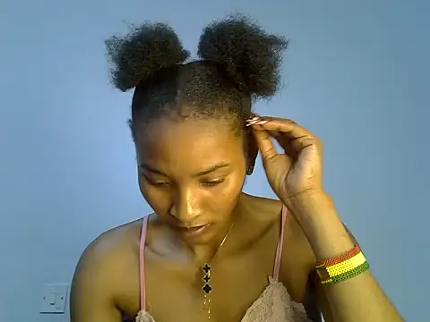 Snapshot of cute-alexis chatting on 11-14-25, 10:29 cute-alexis online show from 11-14-25, 10:29