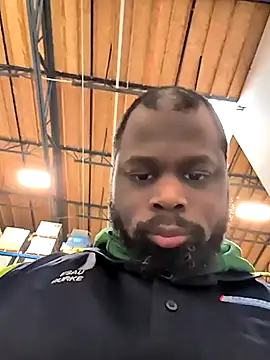 Snapshot of goodboybaddaddy chatting on 02-05-26, 06:34 goodboybaddaddy online show from 02-05-26, 06:34