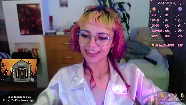 lila bratz online show from 10-24-25, 06:15