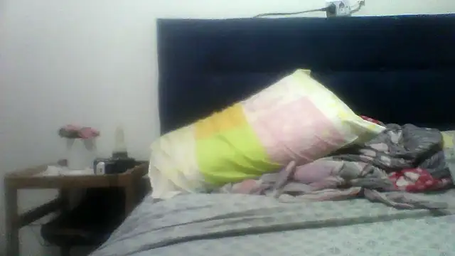 Snapshot of RDbruto chatting on 04-18-26, 10:54 RDbruto online show from 04-18-26, 10:54