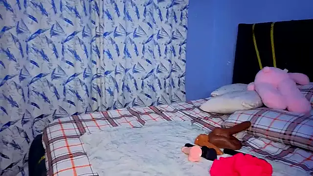 Cherriikenzie online show from 04-24-26, 06:05